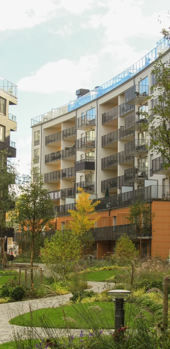 Ett nytt bostadskomplex i Stockholm som står i fokus för en kommande hyresförhandling. Hyresförhandlare.